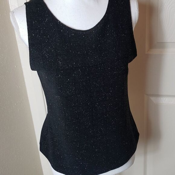 🌼Dressy tank top - Picture 1 of 4